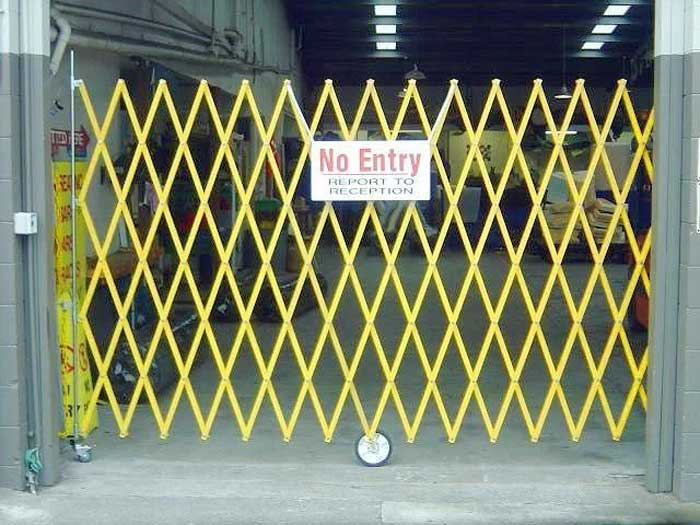 Retractable barriers